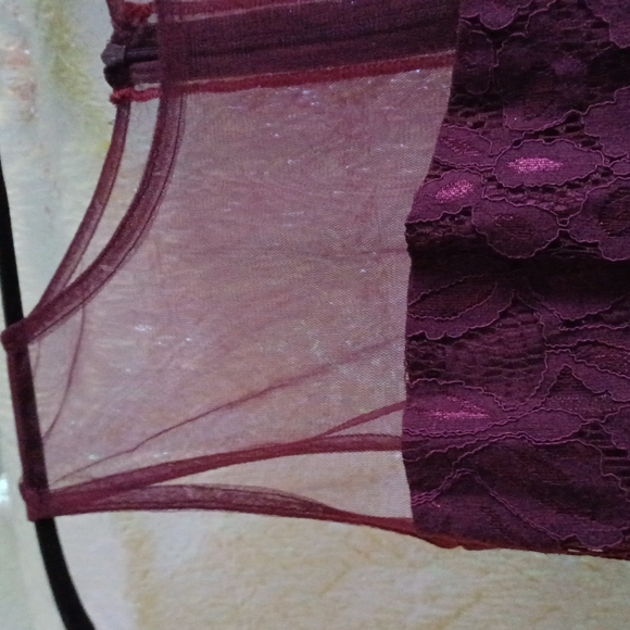 GORGEOUS MAROON WINE SHAPELY SLEEVELESS DRESS SHEER UPPER W/ZIPPER - Picture 5 of 11